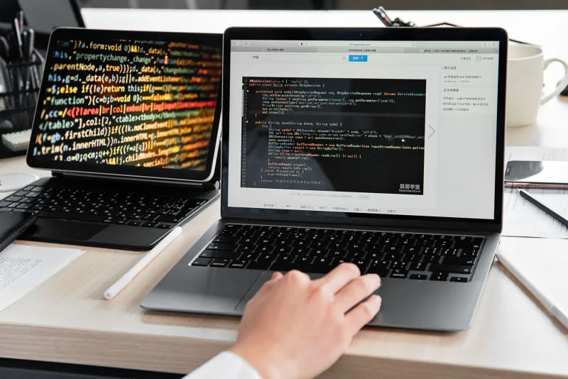 Too Many Tools, Not Enough Flow: The Real Productivity Tax Hitting Frontend Developers